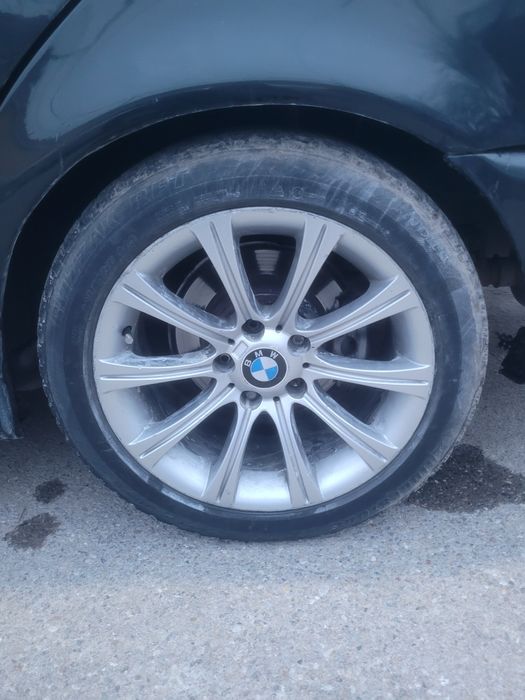 Продам на запчасти бмв е39