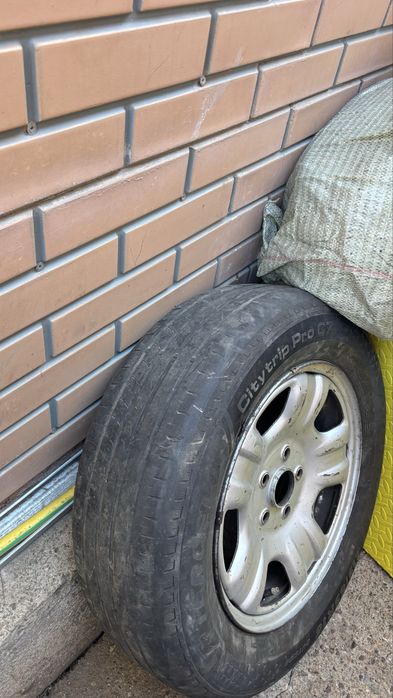 Диска с шиной r16