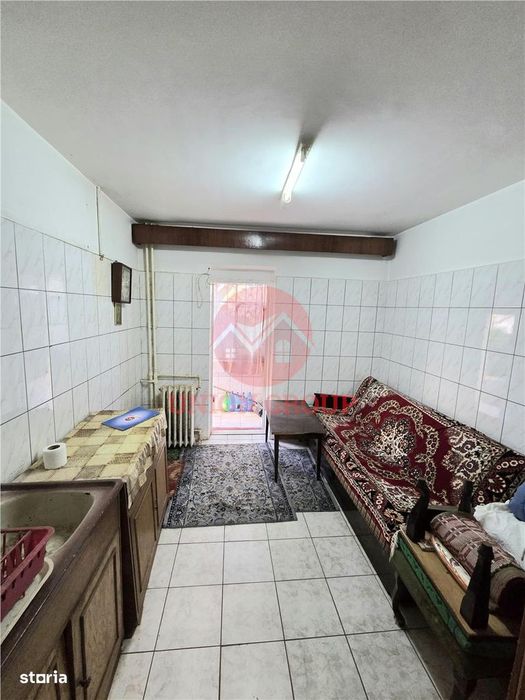Apartament 3 Camere, Decomandat, Inel 2