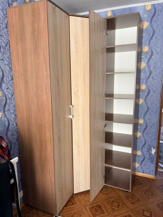 Продам шкаф угловой