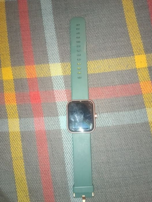 Продам смарт часы+ подарок