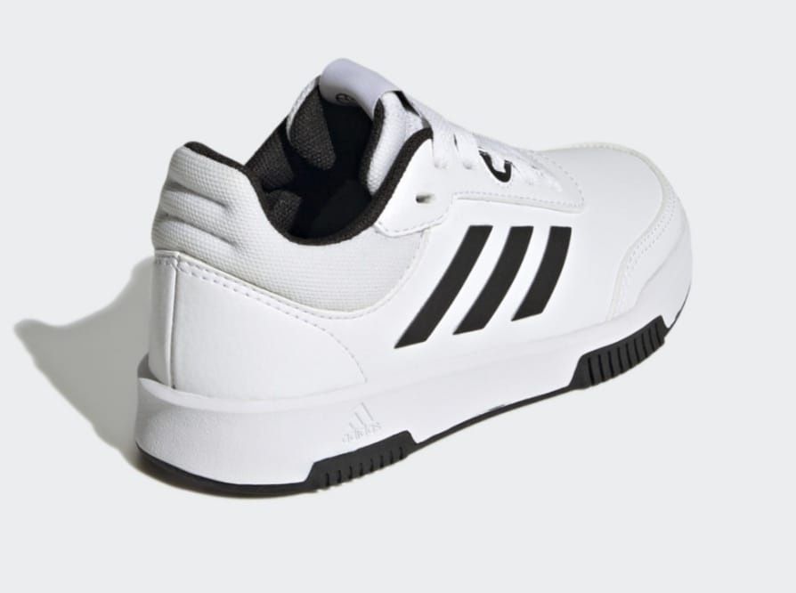 Новые фирменные кроссовки Adidas 40р.