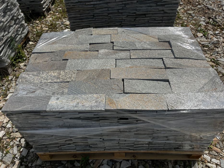 Металик оформен гнайс за облицовка