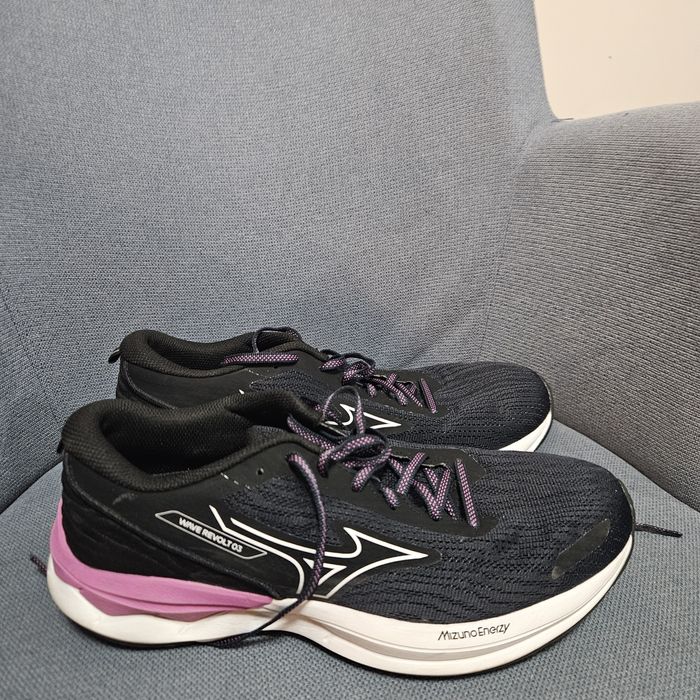MIZUNO wave  Revolt 3 W