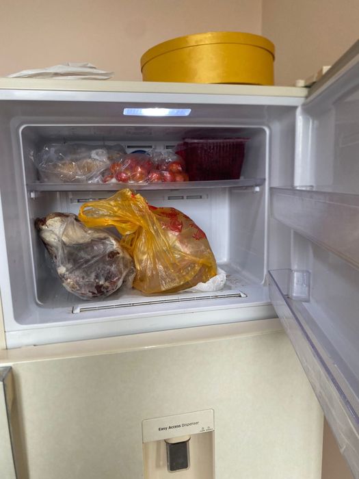 Продам холодильник