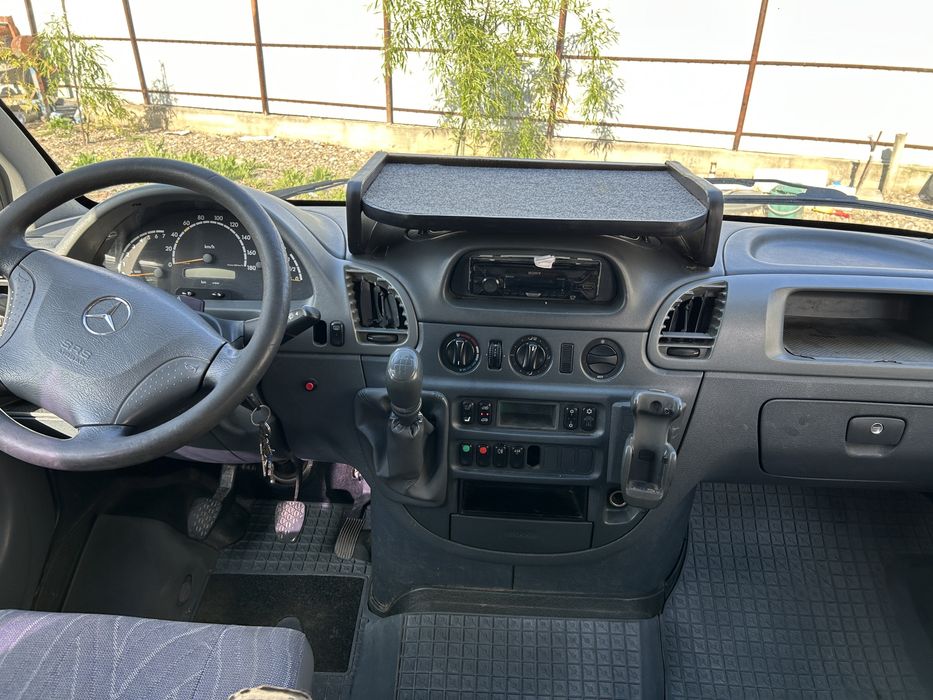 Mercedes sprinter 8+1