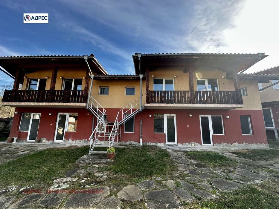 Продава се Хотел в с. Орешак, Област Ловеч - 494 кв.м за 487 €/кв.м - Снимка #11