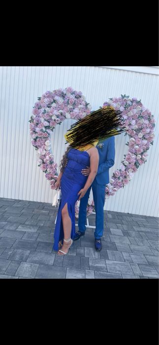 Vând rochie , purtata o singura data