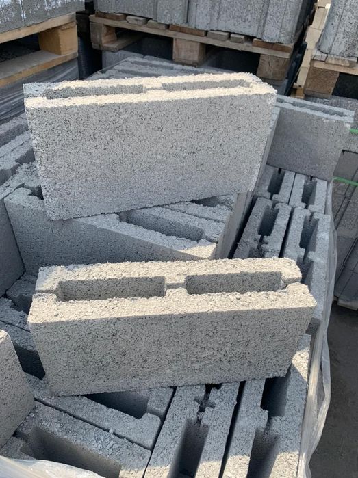 Сплитерные и рваные блоки, перегородка