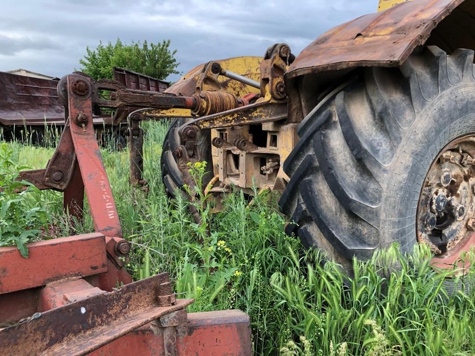 Трактор К-700 8-цилиндровый