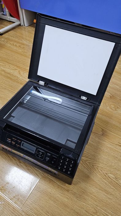Panasonic KX-MB1500 МФУ принтер почти новый