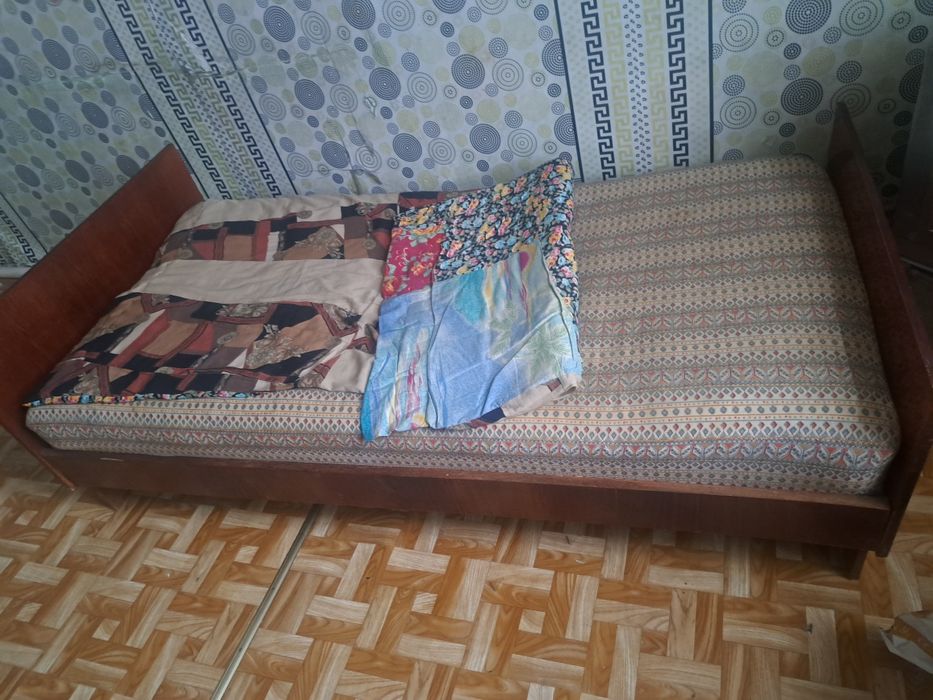 Кровоть полуторко