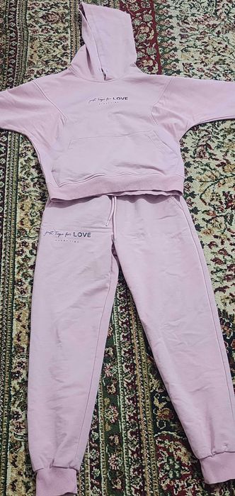 Красивое худи грязно-розовый цвет