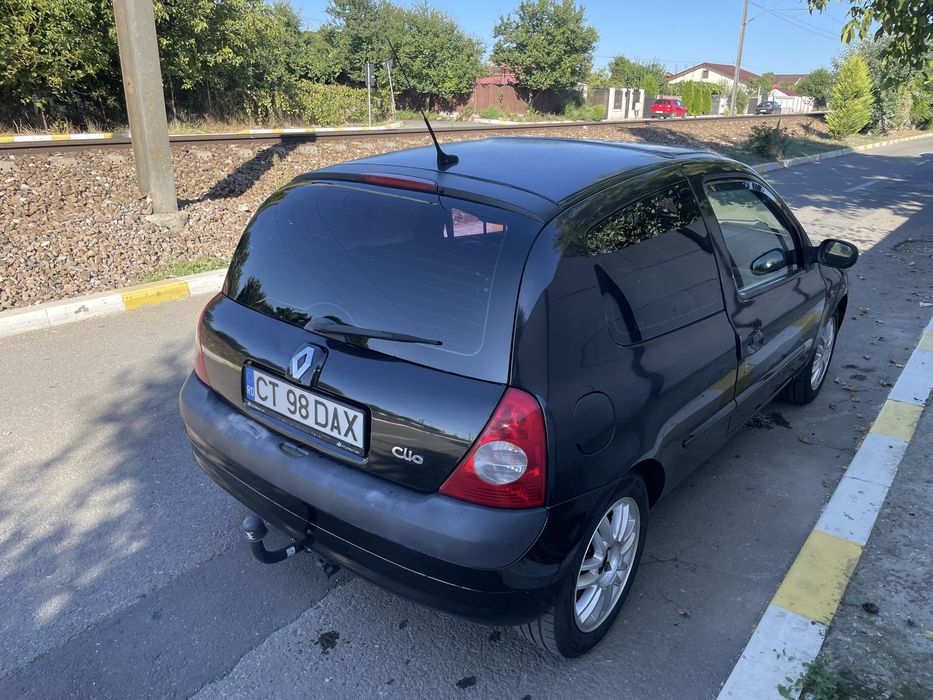 Renault Clio 2002, 3 usi, 1.5dci, 82cp, Initiale Paris