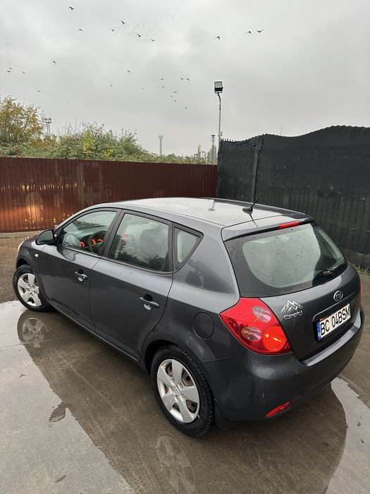 KIA Ceed 2009 — imagine 3