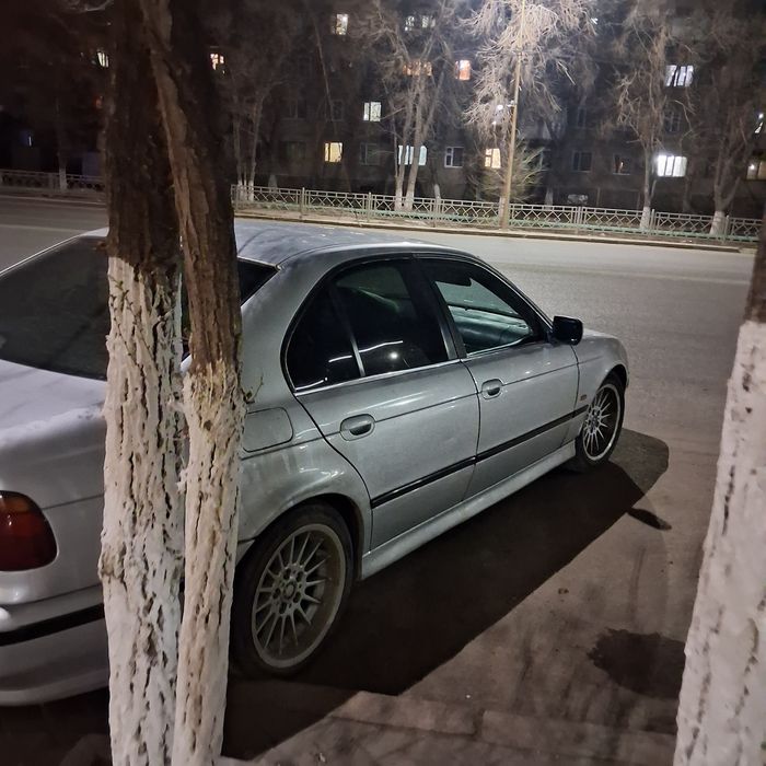 Продам бмв е39 2001 г. М54 б25 или варианты обмена