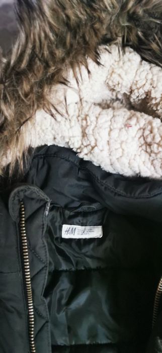 Продаю куртку на мальчика 12-13лет тёплая фирма  H/M , на рост 150-160