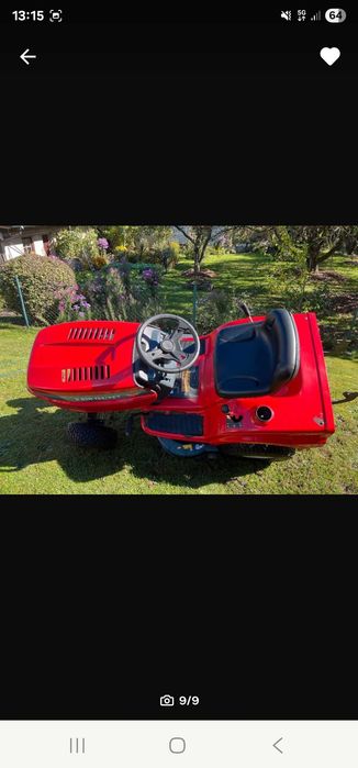 Tractor de tuns iarbă