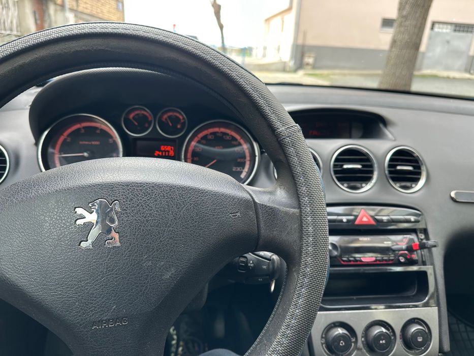 Пежо 308 - 1.4(95 к.с.)-Капариран!!!