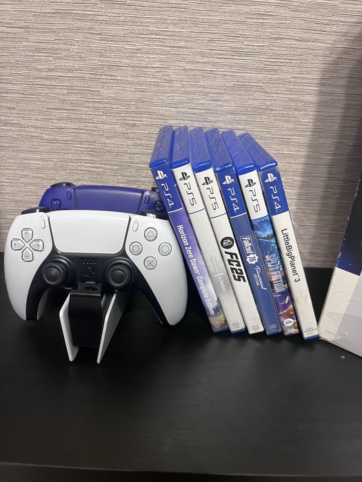 Sony PlayStation 5 с дисководом.