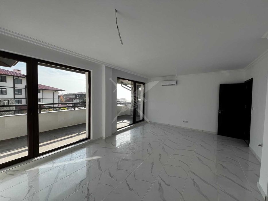 Продава се Тристаен апартамент в Свети Влас - 122 кв.м за 1869 €/кв.м - Снимка #2