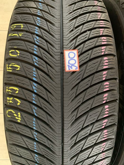 235 50 19 Anvelope de iarna