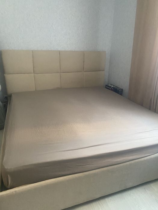 Продам кровать 180*200