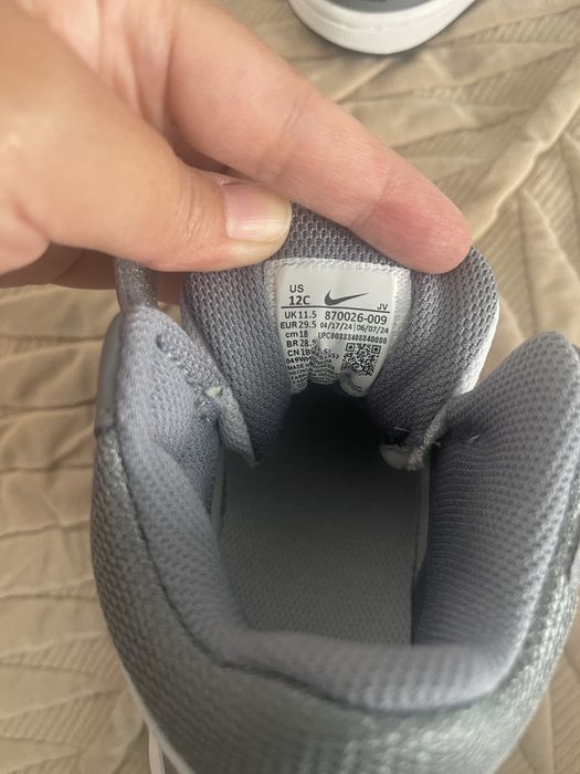 NIKE новые 29,5 размер