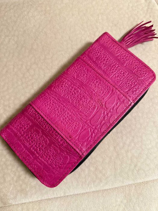 Удобен дамски портфейл