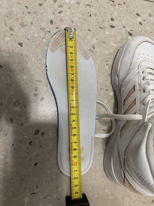 Adidasi fetita Adidas originali aproape noi