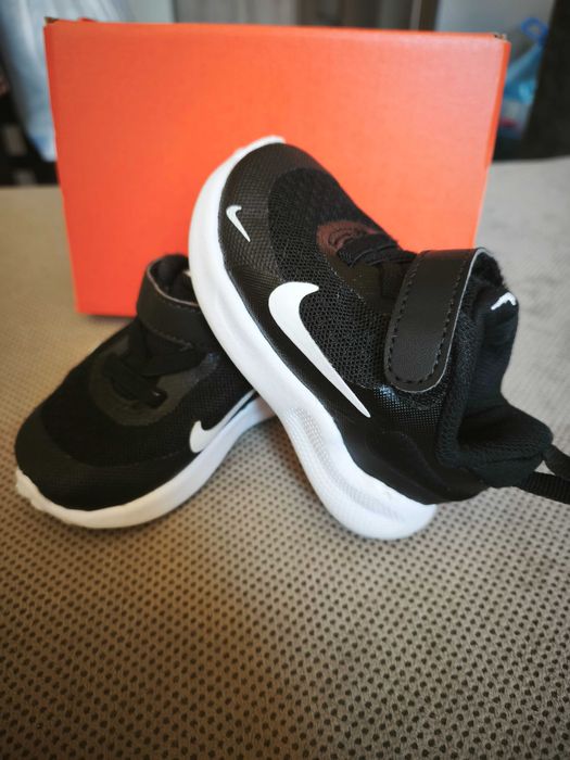 Маратонки Nike, размер 18.5