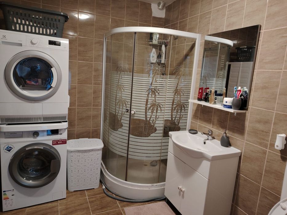 Închiriez apartament 3 camere Sibiu