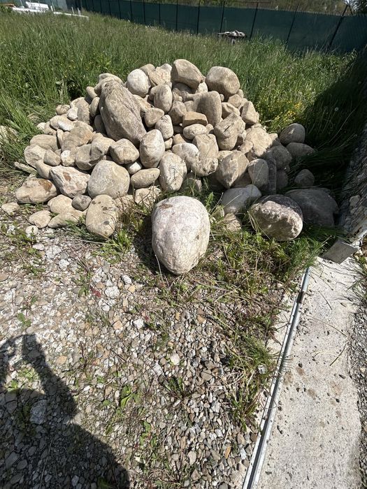 Piatra decorativa iaz helesteu fantana cascada bolovani calcar de rau