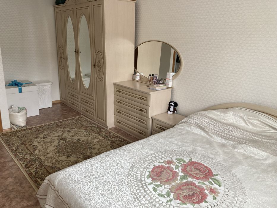 Спальный гарнитур