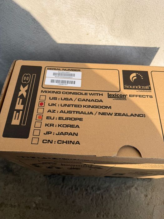 Soundcraft EFX8 Mixer analog