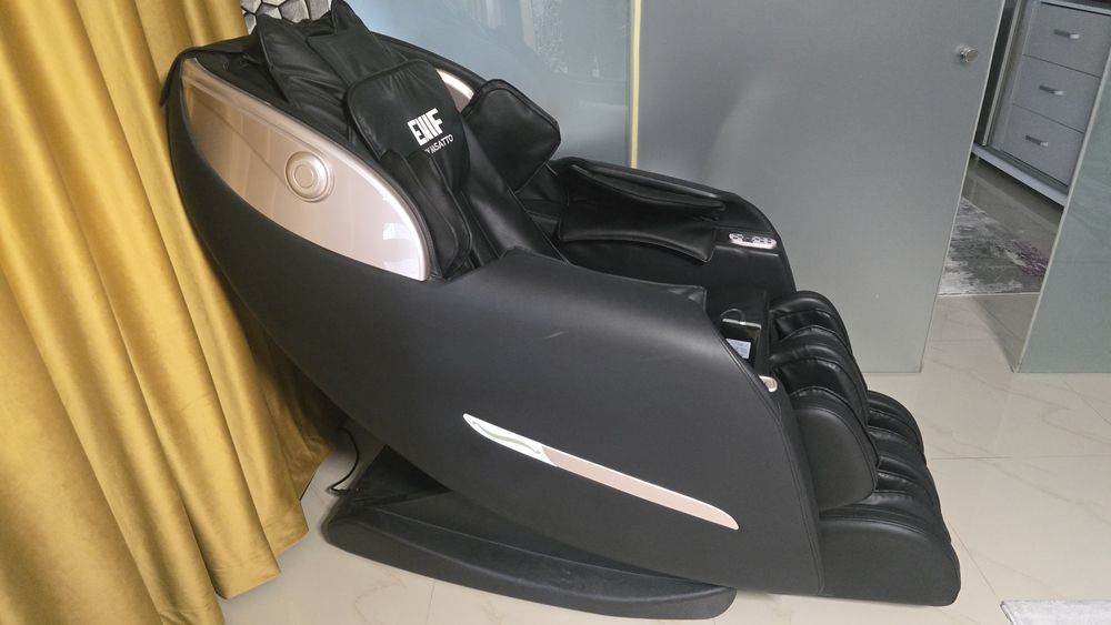 Fotoliu de masaj Masatto Enif impecabil