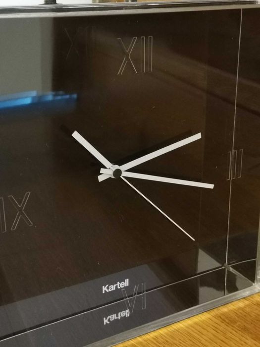 Ceas KARTELL Tic&Tac design , negru / oglinda, 30x30cm.