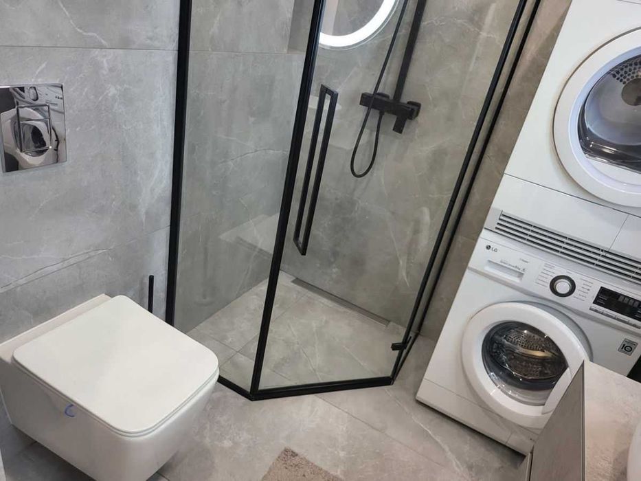 Дава се под наем Двустаен апартамент в София, Витоша - 40 кв.м за 425 € - Снимка #2