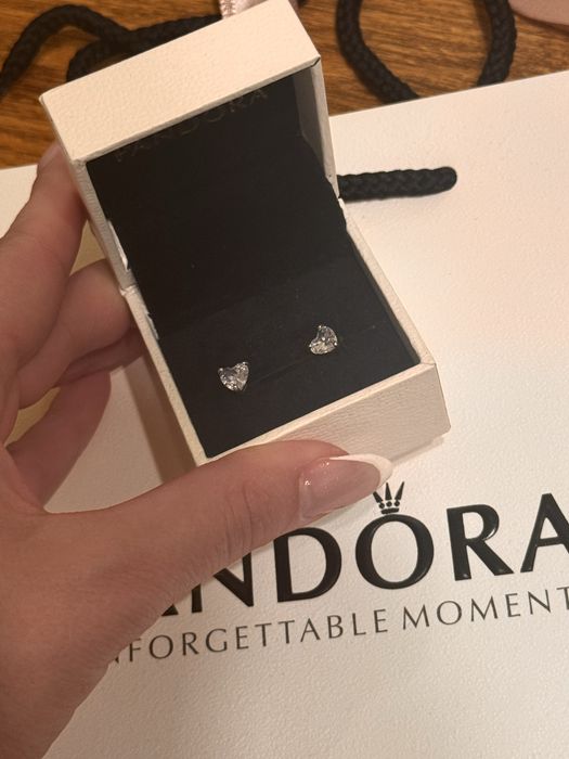 Пандора обеци Pandora