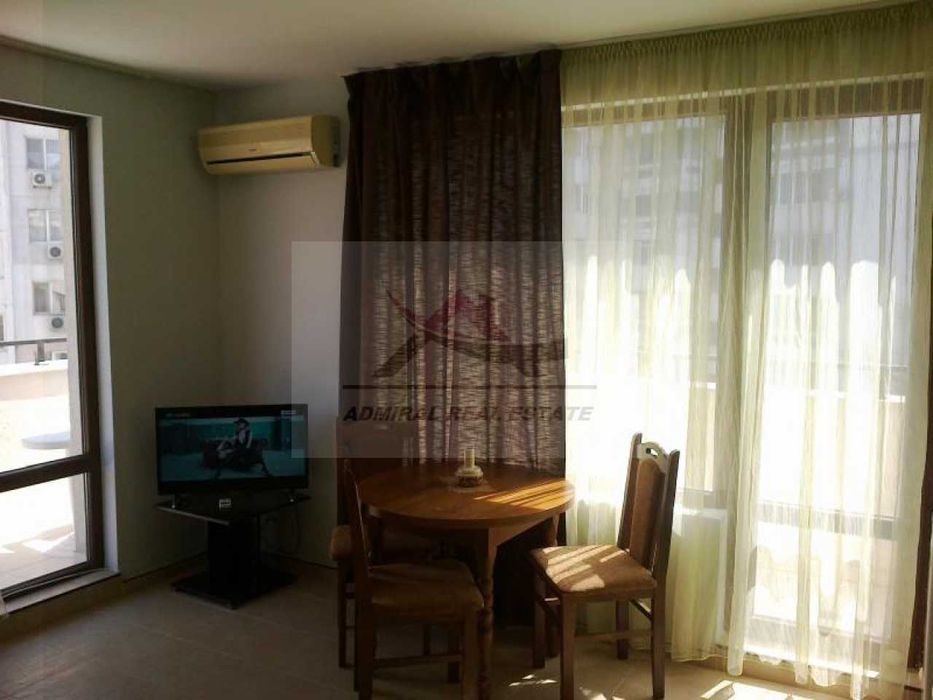 Дава се под наем Двустаен апартамент в Варна, Цветен квартал - 63 кв.м за 448.8 € - Снимка #2