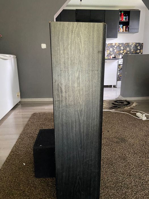 Vând subwoofer+ boxă în stare perfectă folosite maxim o săptămână