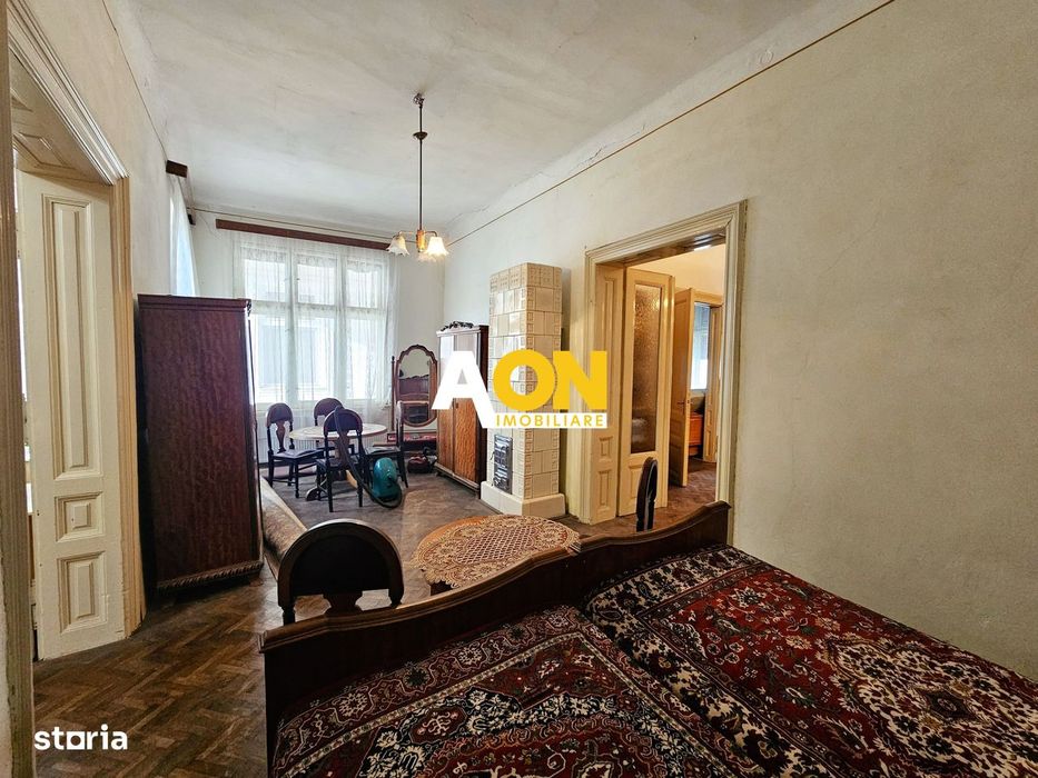 Casa 5 camere, 2 bai, 490 mp teren, Centru, pretabila pentru birouri