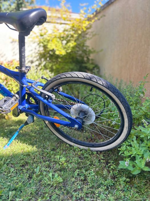 Bicicleta albastră copii - preț negociabil