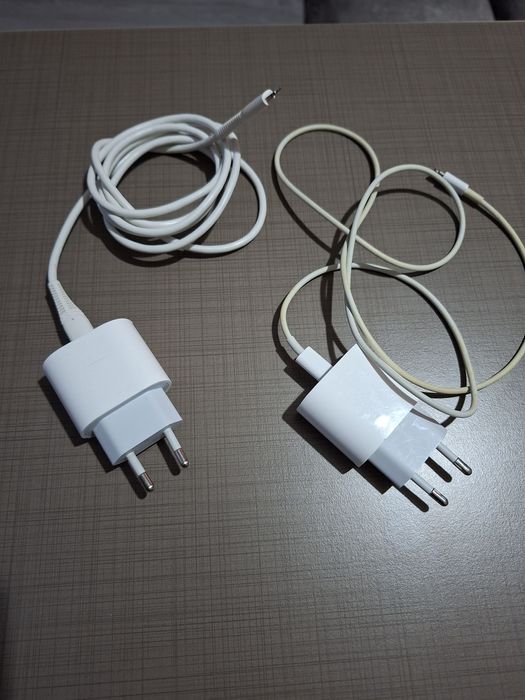 Încărcător original iphone