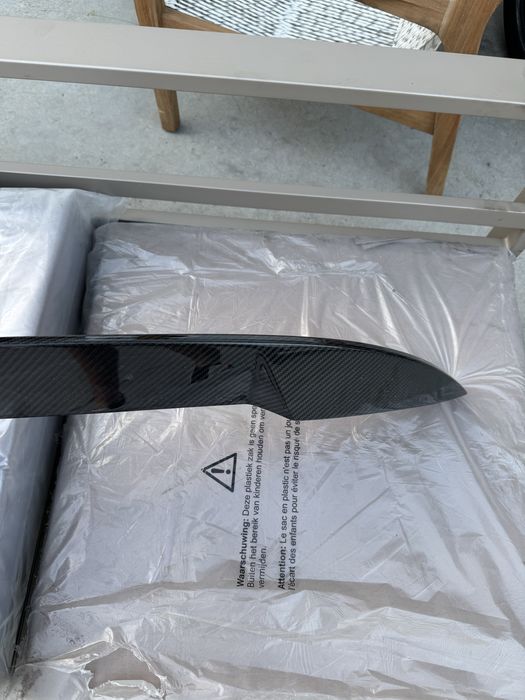 Заден карбонов спойлер за Bmw g20 g80