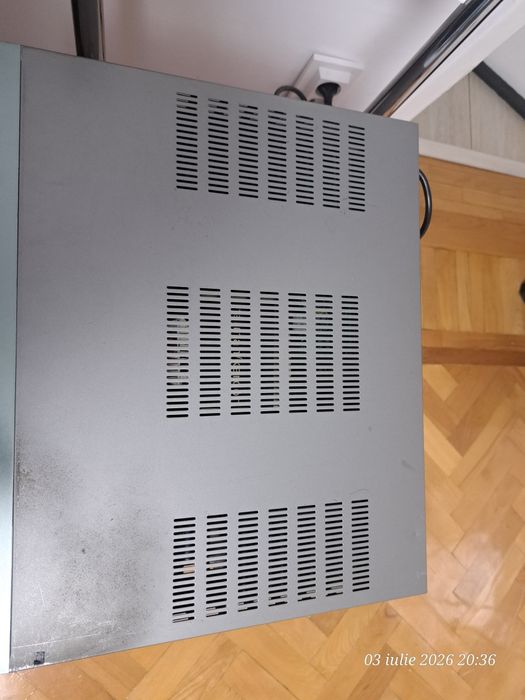 Forță și Rafinament American: Amplificator Stereo Harman Kardon HK 675 – High Current Capability