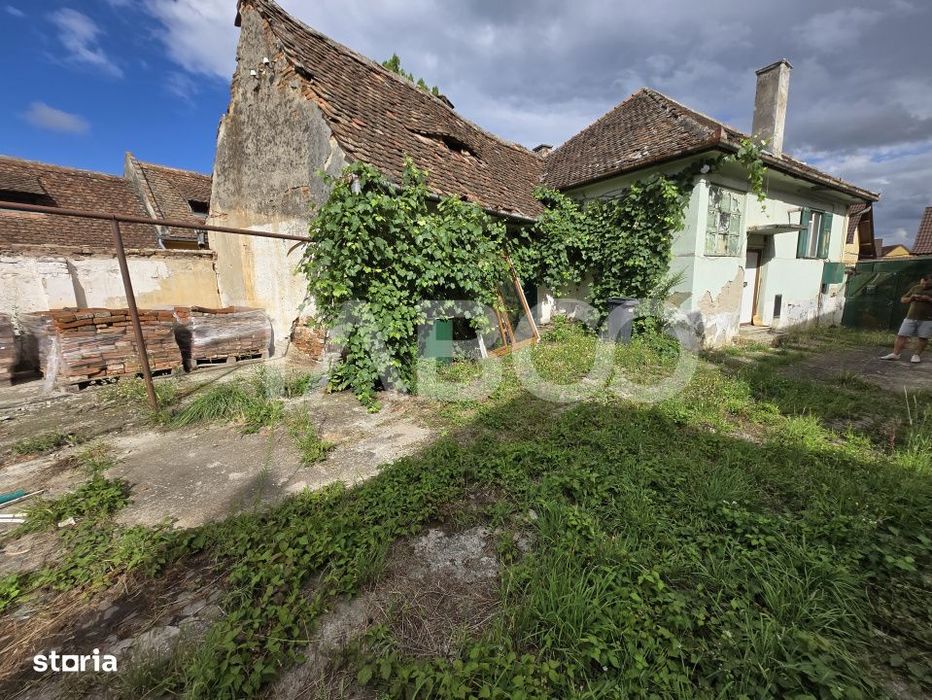 Casa individuala de vanzare cu teren 800mp zona Turnisor Sibiu