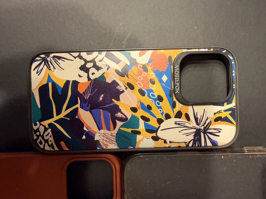 Huse utilizate Iphone 16 pro max