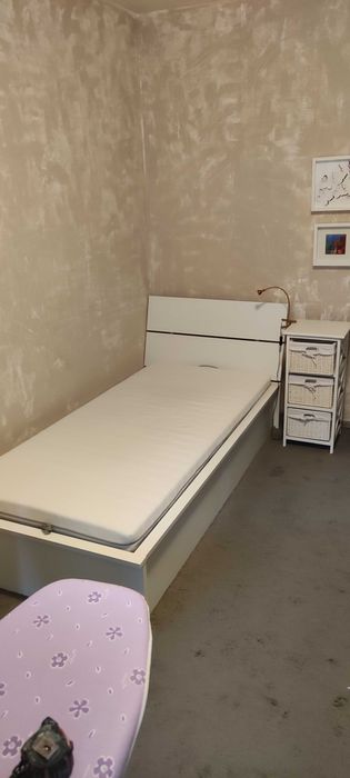 Креват с матрак 103х220