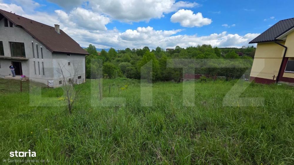 Teren 12 ari, zona linistita, cu priveliste frumoasa